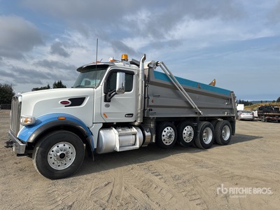 2019 Peterbilt 567 10x4 Camion à benne basculante Quad/A