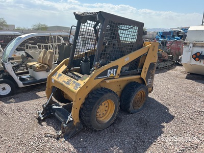 2001 Cat 226 Minicargadora (Inoperable)