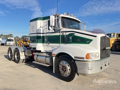 2006 Kenworth T401 6x4 T/A Sleeper Truck Tractor