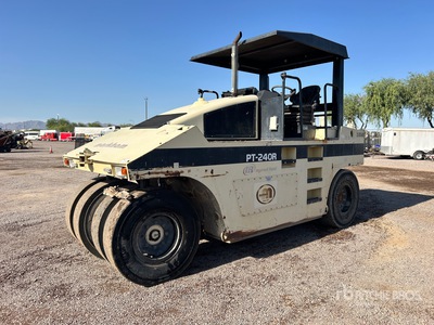 2007 Ingersoll Rand PT-240R 8 Wheel Pneumatic Roller