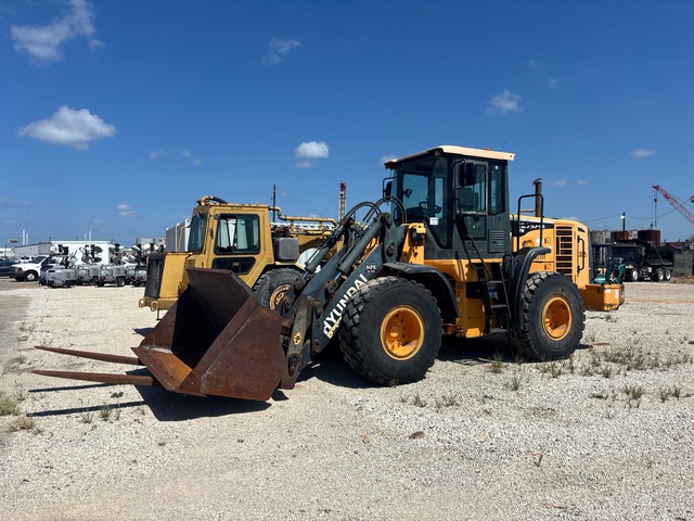 2013 Hyundai HL757TM-9A