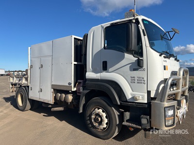 2013 Isuzu GXD 4x2 S/A Dump Truck