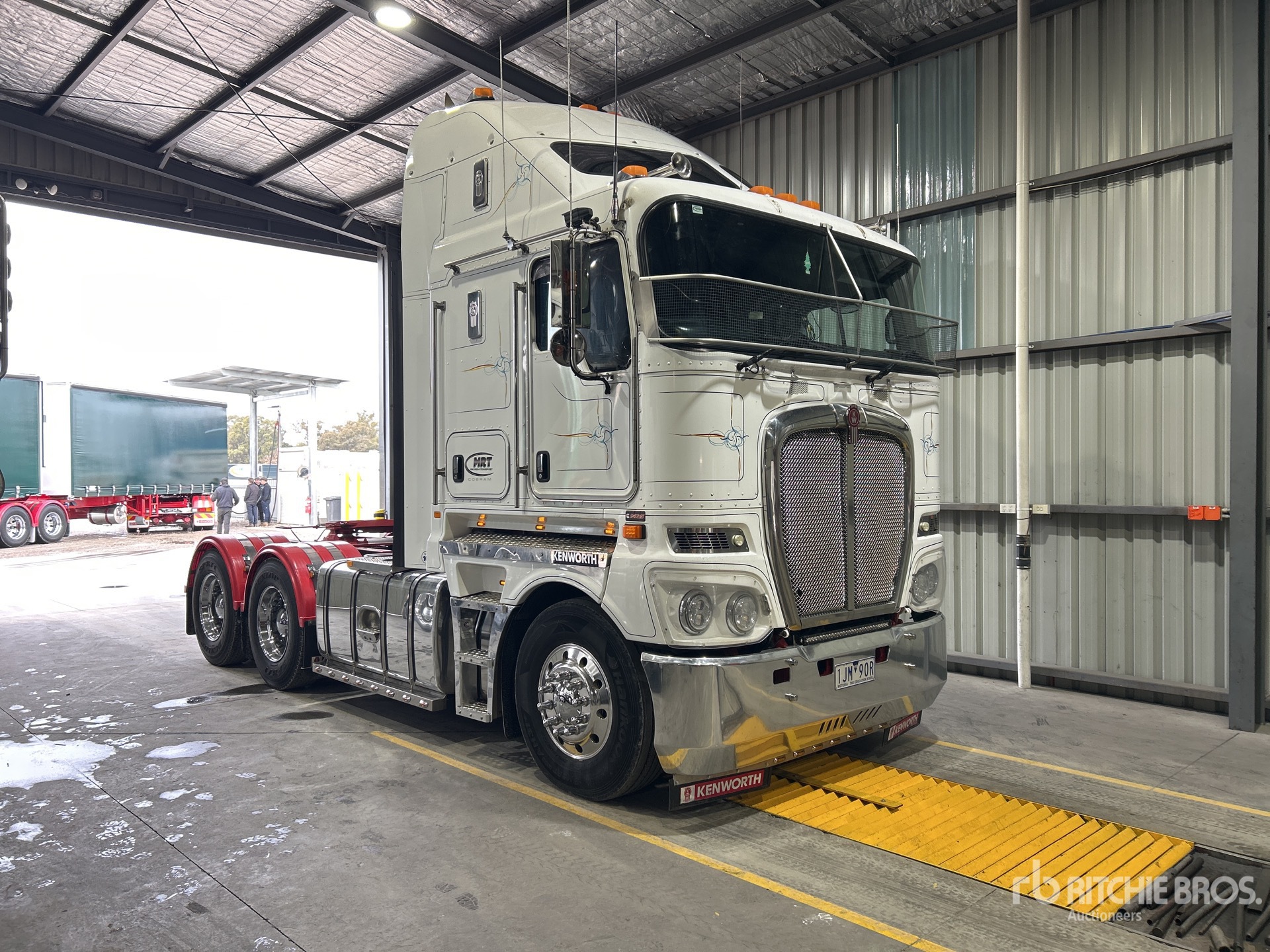 2013 Kenworth K200 6x4 T/A Sleeper Truck Tractor