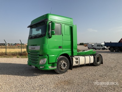 2015 DAF XF 510 FT 4x2 S/A Sleeper Truck Tractor