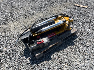 BLK 680 Hydraulic Breaker (Unused)