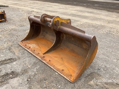 Strickland BT20 2100 mm Cleanup Godet d'excavatrice