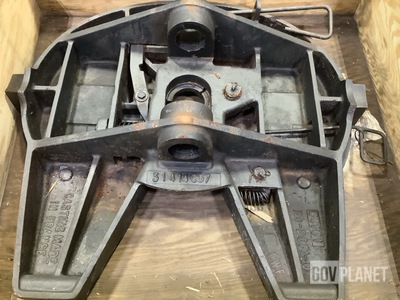 (3) Holland XA-2081-0A Fifth Wheel Assembly Plates