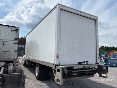 2020 Hino 268 Camion fourgon