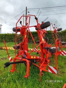 2008 Kuhn GF5902 5.9 m 3-Point 6 Rotor Faneuse Hay Tedder