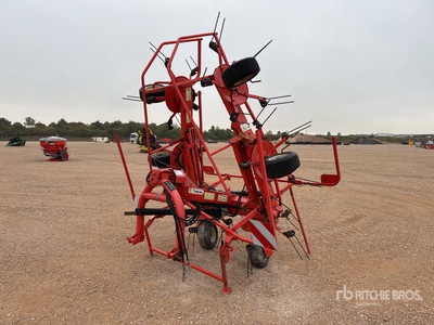 2008 Kuhn GF5902 5.9 m 3-Point 6 Rotor Faneuse Hay Tedder