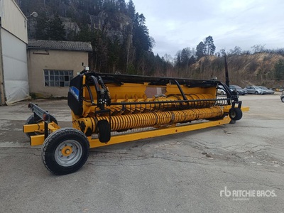 2010 New Holland Pick Up Ensileuse 5M20 Forage Harvester Pickup Header