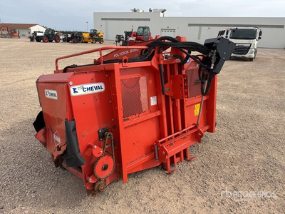 2018 Kuhn Polycrok 2050 Livestock Feeder