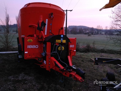 2011 Kuhn Profile 1880 Veevoeder