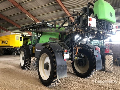 2009 Tecnoma LASER TR 3240 30 m 4x4 High Clearance Zelfrijdende veldspuit