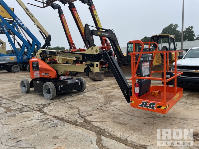 ELEVADOR ARTICULADO 2024 JLG E450AJ