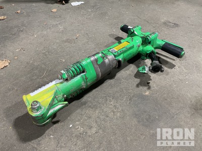 2015 Tamco TBP60 Pneumatic مهدم البنية