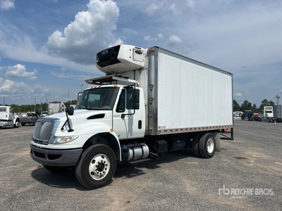 2019 International 4300 4x2 Refrigerated Truck