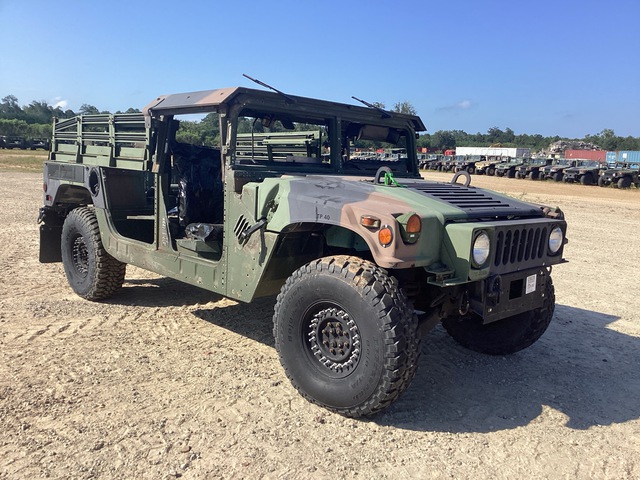 AM General M1152A1B2FK5 HMMWV 2 Door Hard Top w/Truck Body
