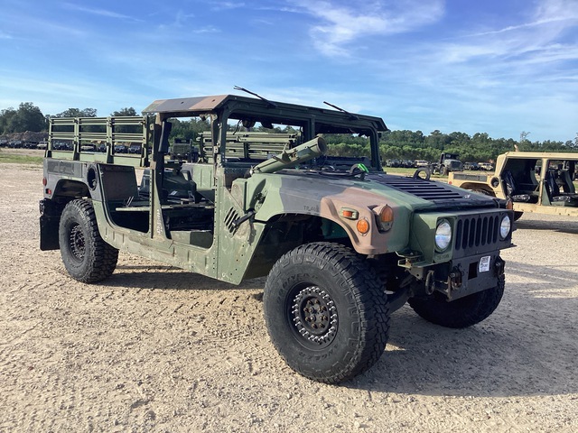 AM General M1152A1B2FK5 HMMWV 2 Door Hard Top w/Truck Body