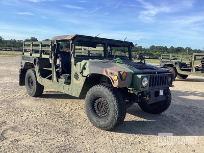 AM General M1152A1B2FK5 HMMWV 2 Door Hard Top w/Truck Body
