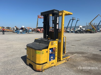 Yale 3000 lb Order Picker