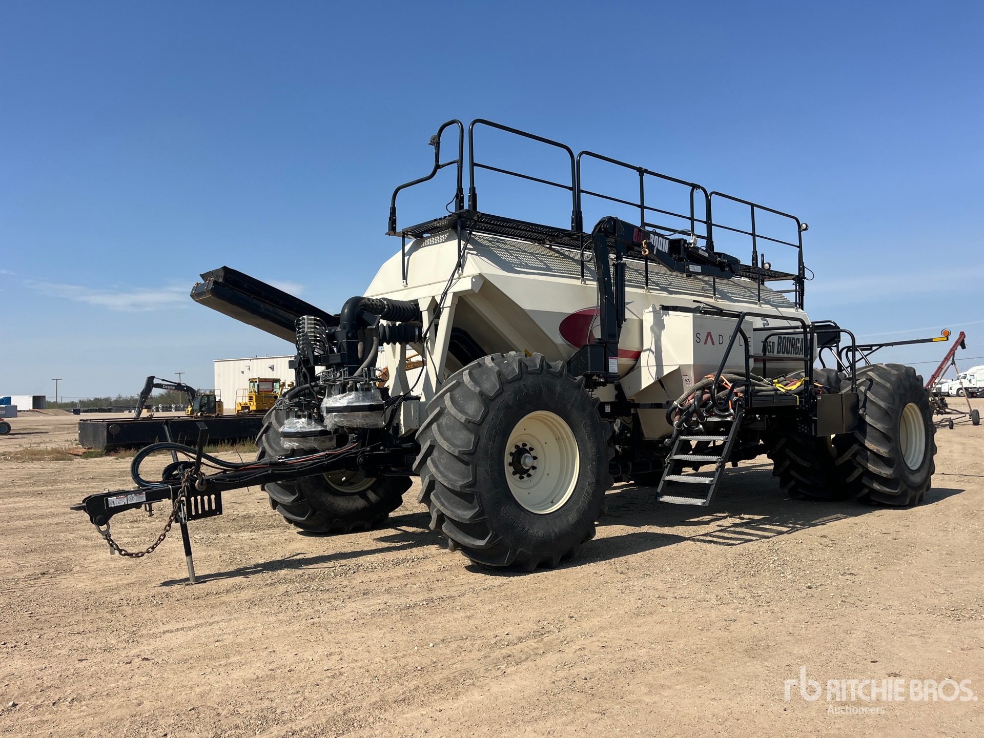 2014 Bourgault 7950 Tow-Behind Air Cart
