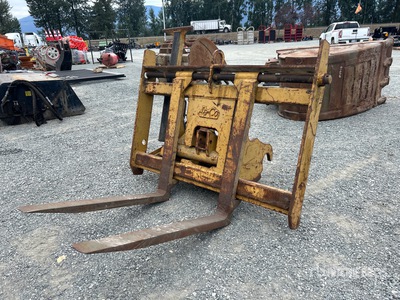 41 in Q/C Excavator Fork Attachment - Fits 200