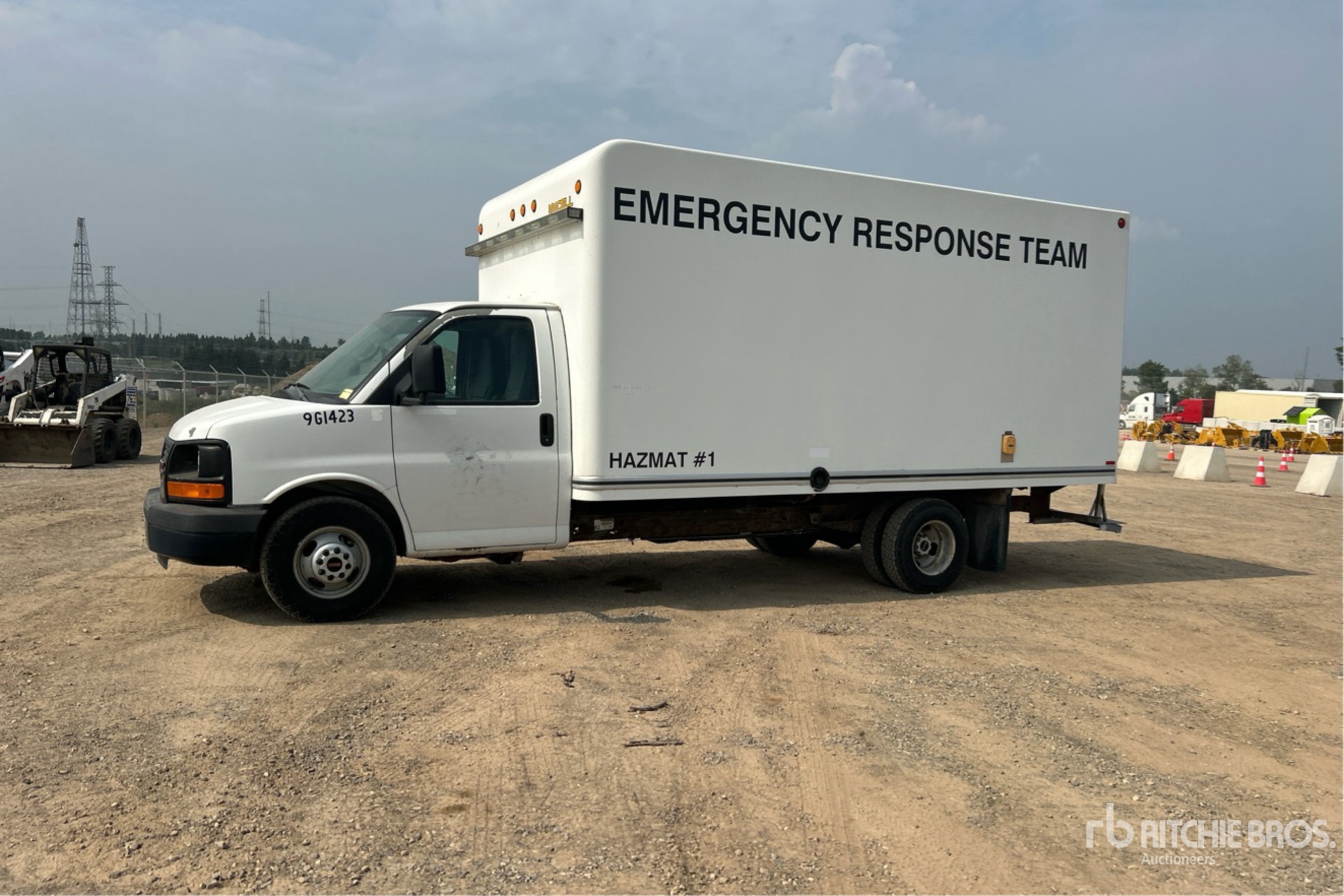 2011 GMC Savanna Van Truck