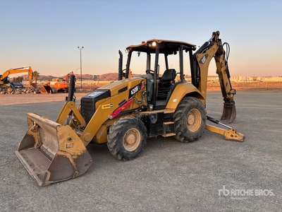 2015 Cat 430F2 4x4 Retroexcavadora