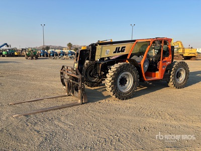 2019 JLG 742 Telehandler
