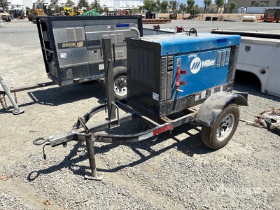 2016 Miller 400 PRO 400 A Mobile Multi-Process Engine Driven Welder