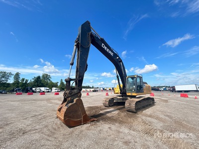 2013 John Deere 350G LC Roadbuilder Excavatrice sur chenilles