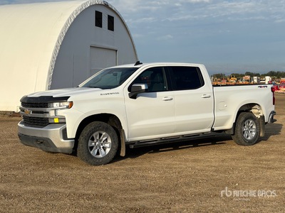2022 Chevrolet Silverado 1500 LT 4x4 Crew Cab بيك اب
