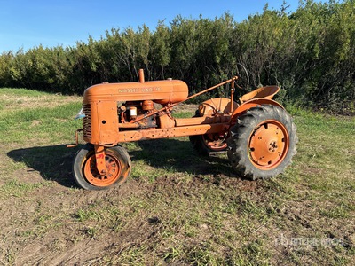 Massey-Harris GG 2WD Narrow Front Tracteur de collection