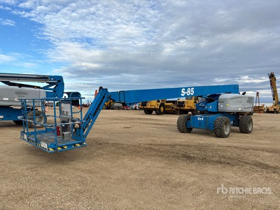 2013 Genie S85 4WD Diesel Plataforma Elevadora Telescópica
