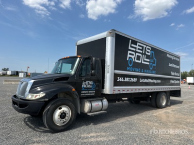2016 International 4300 SBA 4x2 Van Truck