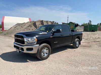 2020 Ram 3500 4x4 Crew Cab Pickup