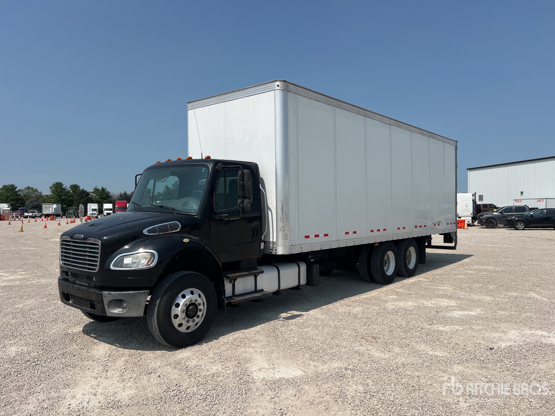 2011 Freightliner M2 106 6x4 Autocarro furgonato
