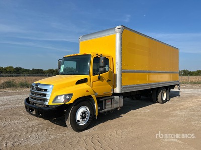 2020 Hino 338 4x2 バントラック