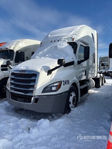 2019 Freightliner Cascadia 126 6x4 T/A Sleeper Truck Tractor