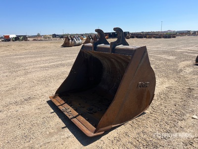 CWS 66 in Q/C Cleanup Excavator Bucket - Fits Hitachi 230-300