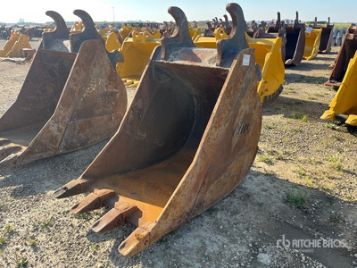 CWS 35 in Q/C Digging Excavator Bucket - Fits Hitachi 230-300