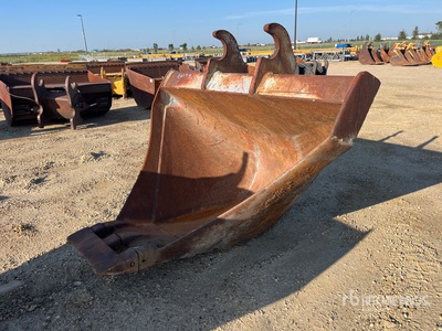 78 in Q/C V-Ditching Excavator Bucket - Fits Hitachi 230-300