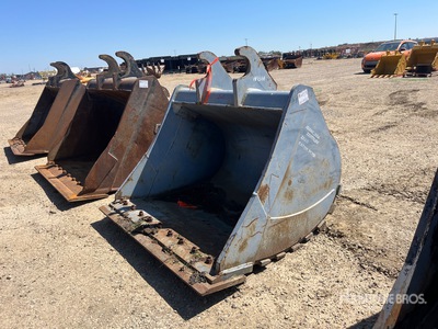 60 in Q/C Cleanup Excavator Bucket - Fits Hitachi 200