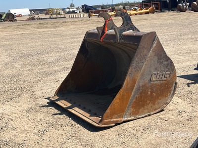 CWS 60 in Q/C Cleanup Excavator Bucket - Fits Hitachi 200