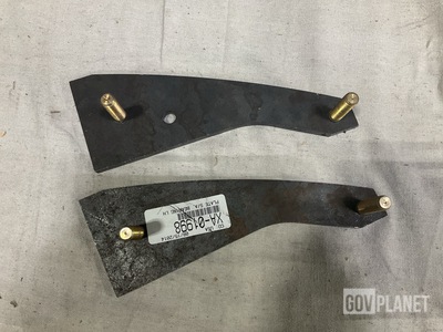 (40) Holland XA-01998 Bearing Adjusting Plates