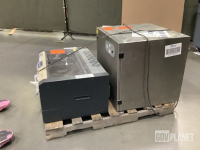 Epilog Mini Laser Engraver w/Purex 0AL4107 Fume Extraction Unit