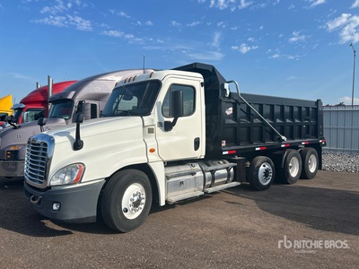 2016 Freightliner Cascadia 125 4-Achs Kipper-Lkw