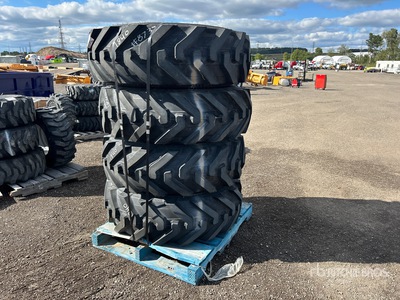 Quantity of (4) Alliance 400/80x24 Telehandler Équipements pour pneus (Unused)