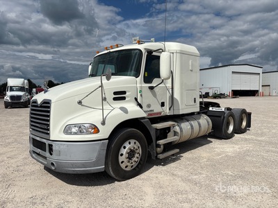 2018 Mack CXU613 6x4 Sleeper Truck Tractor
